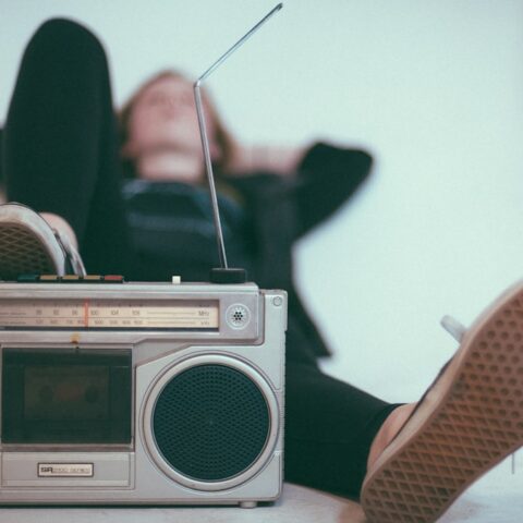 The Quiet Revival of the Analog Listening Room