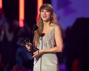 A red carpet arrival at the 2026 iHeartRadio Music Awards, representing the ceremony's blend of major wins and fashion coverage