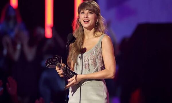 A red carpet arrival at the 2026 iHeartRadio Music Awards, representing the ceremony's blend of major wins and fashion coverage