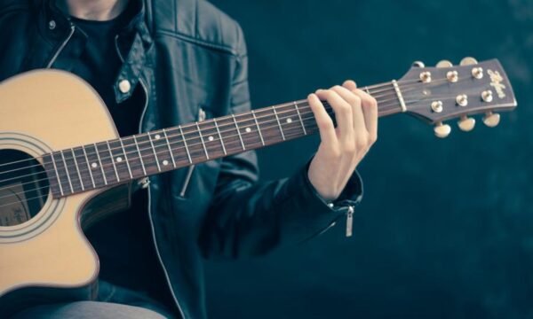 Nova Ardent Announces Debut Album After Two Years Away