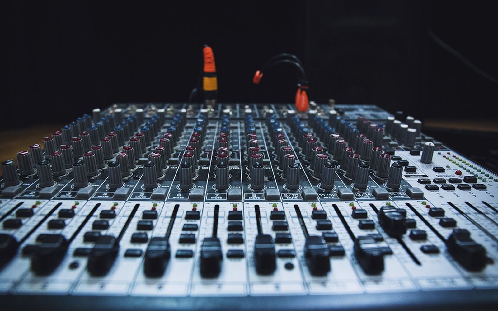 Streaming Royalties Face Fresh Scrutiny in Industry Report