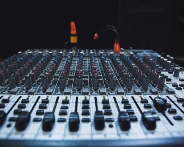 The Playlist as a Form of Cultural Writing