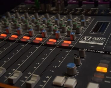 Music Journalism After the Collapse of the Review Score